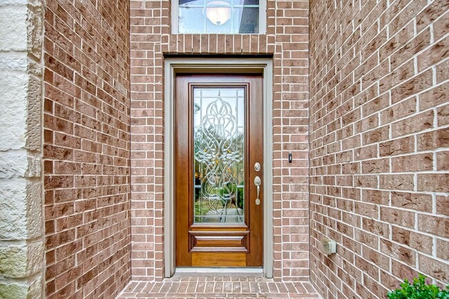 Building Photo - 20754 Kenswick Park Dr