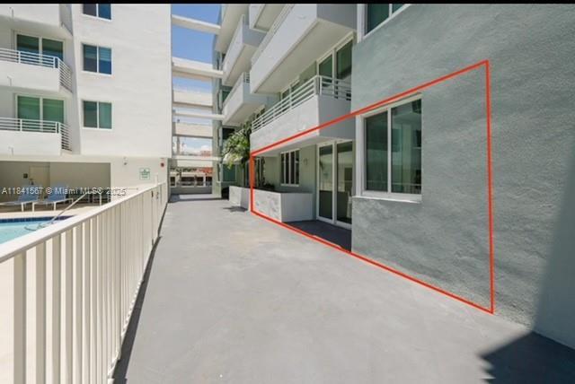 Foto del edificio - 7800 Collins Ave