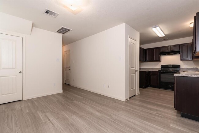 Building Photo - 13002 Bella Vida Ln