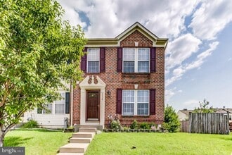 Building Photo - 5036 Finsbury Rd