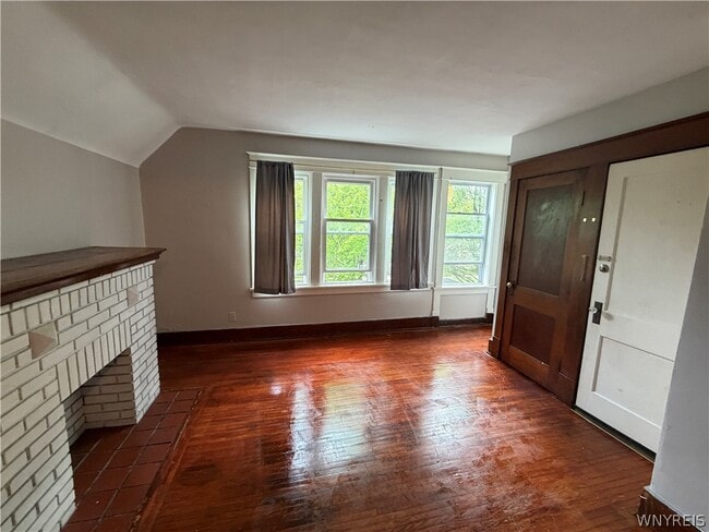 Building Photo - 49 15th St
