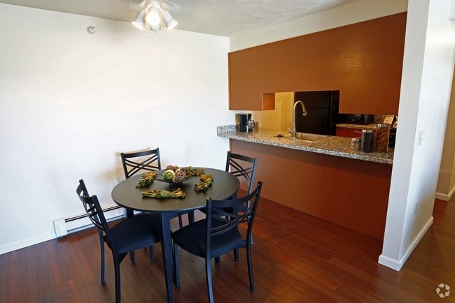 Building Photo - Turrill Estates