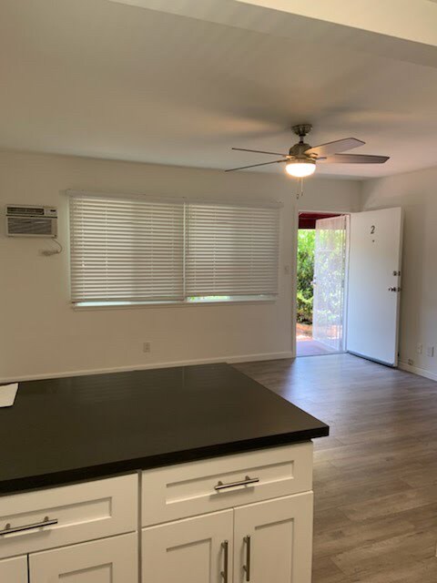 Foto del edificio - 1000 Palm Ave