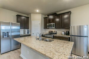 Building Photo - 7045 Vista Lp