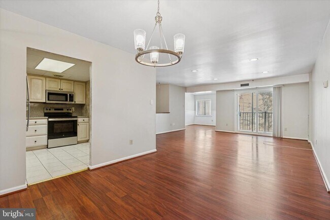 Foto del edificio - 3204 Delaire Landing Rd