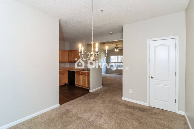 Foto del edificio - 1756 Broad River Rd