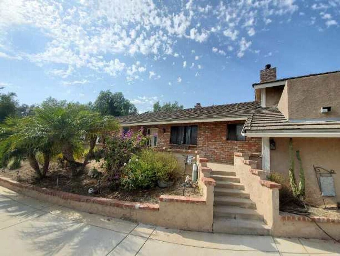 Primary Photo - Camarillo House for Rent