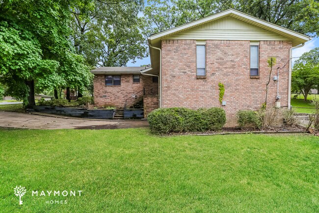 Foto del edificio - 5425 Randolph Rd
