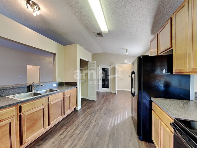 Foto del edificio - 81 Marisco Way