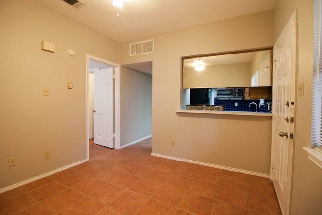 Foto del edificio - 706 W 22nd St