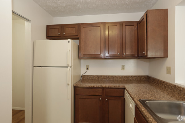 Kitchen - CedarBrook Apartments