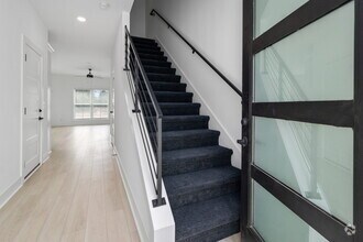 Building Photo - 725 Hornbuckle Rd