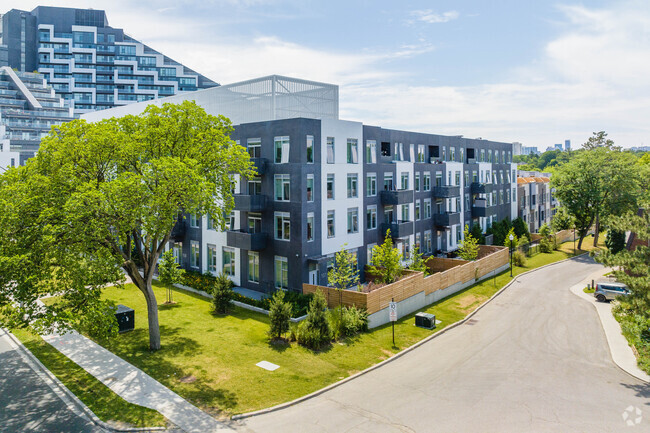 Building Photo - Leslie Nymark