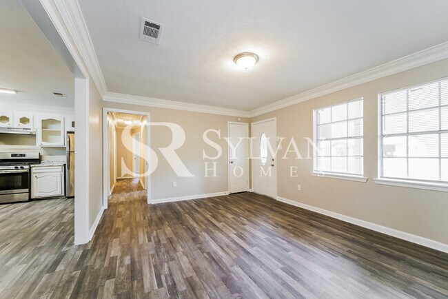 Building Photo - Easy one-level living