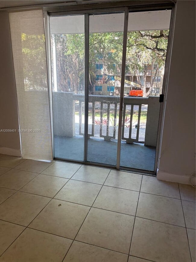 Building Photo - 1800 Sans Souci Blvd