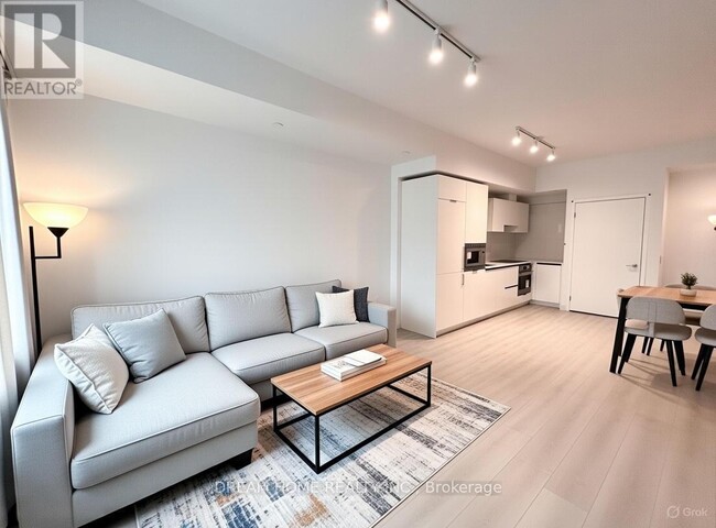 Building Photo - 121 St Patrick St