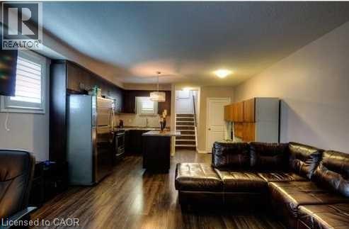 Building Photo - 931 Glasgow St