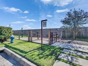 Building Photo - 5702 Rucio Ln