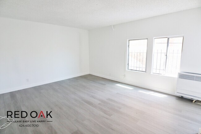 Foto del edificio - 6505 S Vermont Ave