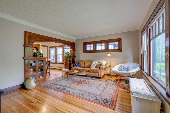 Foto del edificio - 832 Dayton Ave