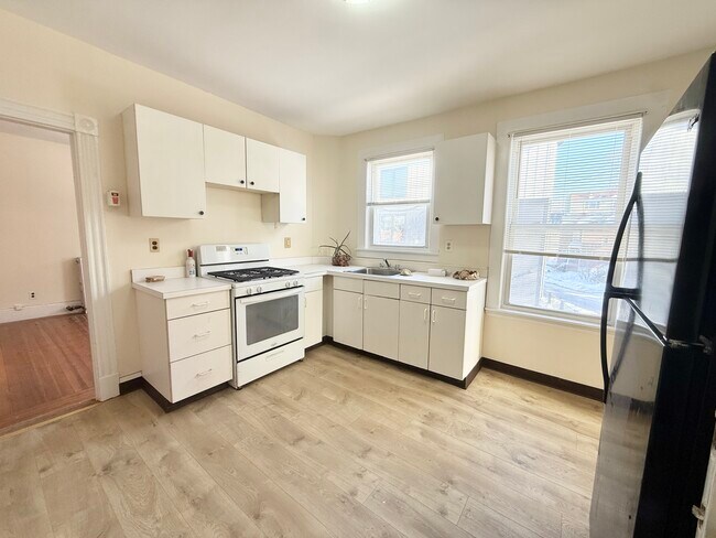 Foto del edificio - 144 Hillside St