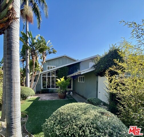 Primary Photo - 318 Amalfi Dr