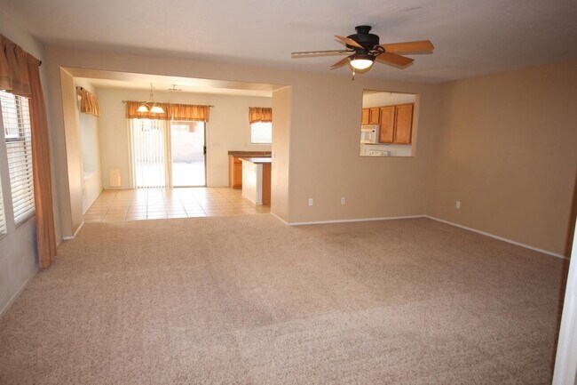 Building Photo - 2423 E Winged Foot Dr