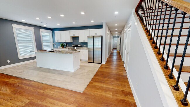 Foto del edificio - 1533 Forest Ave