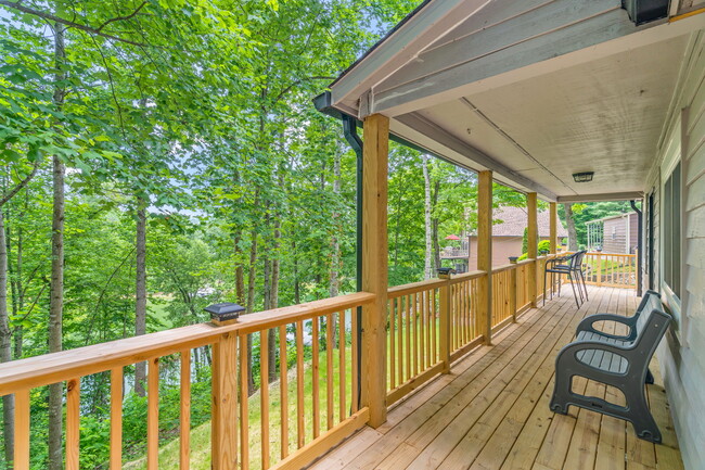 Building Photo - 115 Broyles Dr