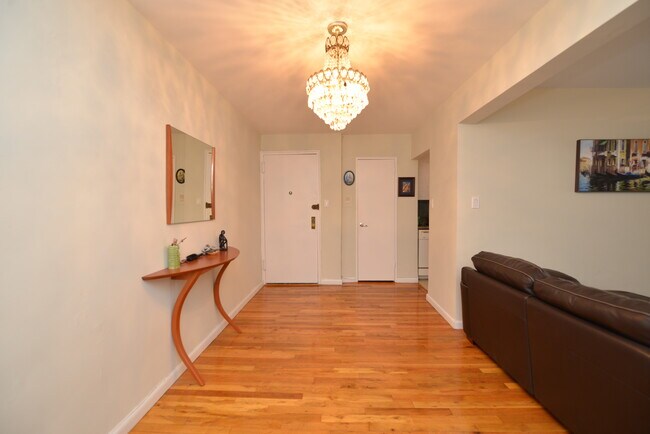 Foto del edificio - 2800 Coyle St