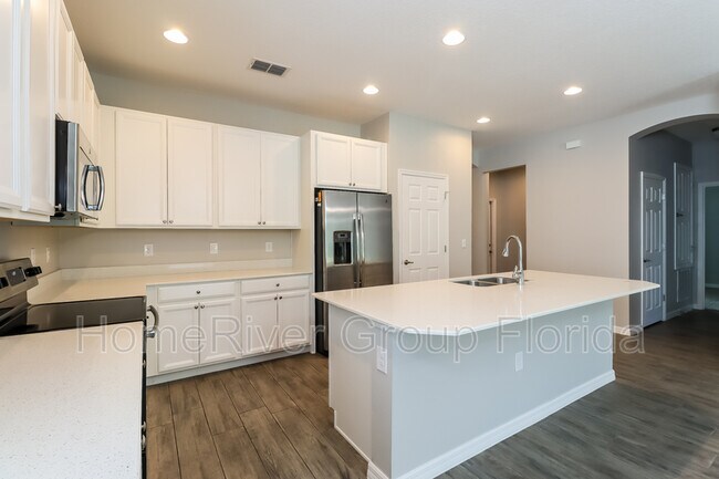 Building Photo - 3188 Bethpage Loop