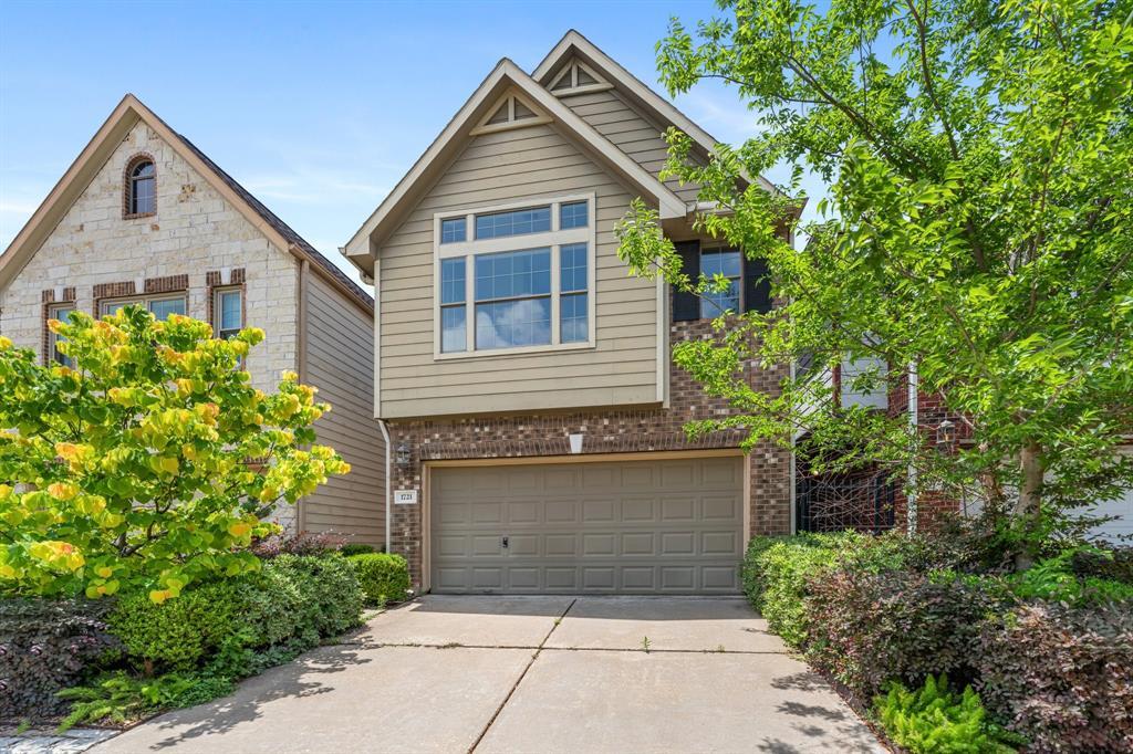 Foto principal - 1721 W T C Jester Blvd