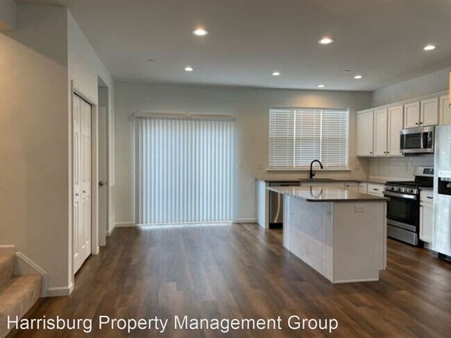 Foto del edificio - 3 br, 2.5 bath House - 1825 Shady Lane