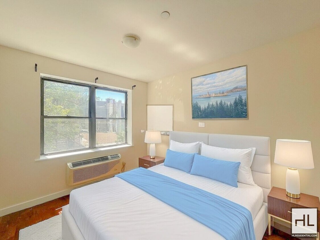 Foto principal - 345A Nostrand Ave