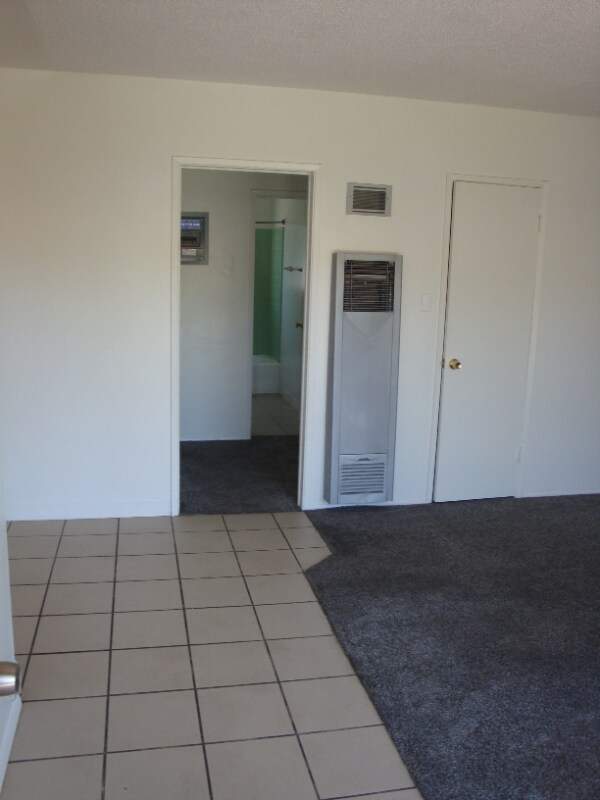 Building Photo - 137 S Topanga Dr