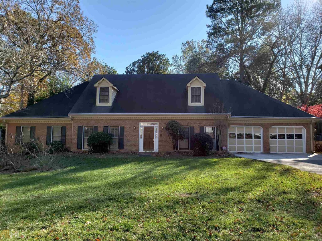 Primary Photo - 715 Mabry Rd