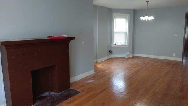 Foto del edificio - 4816 W Belden Ave
