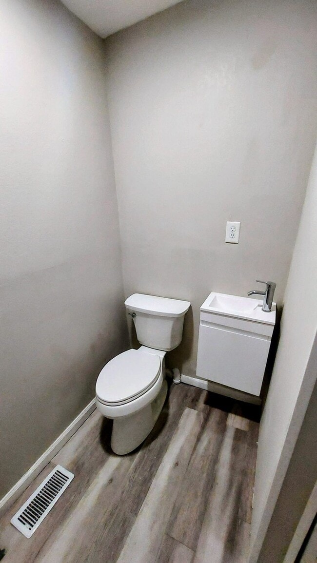Building Photo - Duplex
