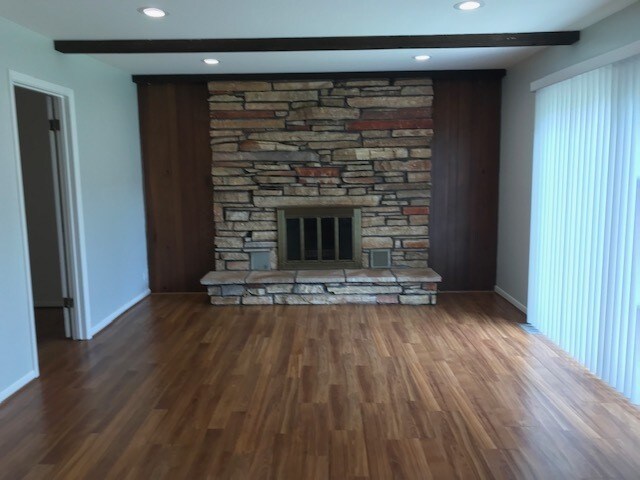 Foto del edificio - 1331 Berkenshire Ln