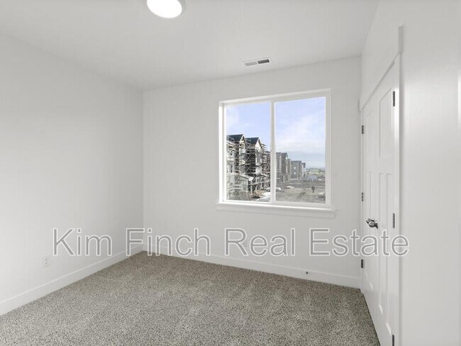 Foto del edificio - 4126 W 1530 N