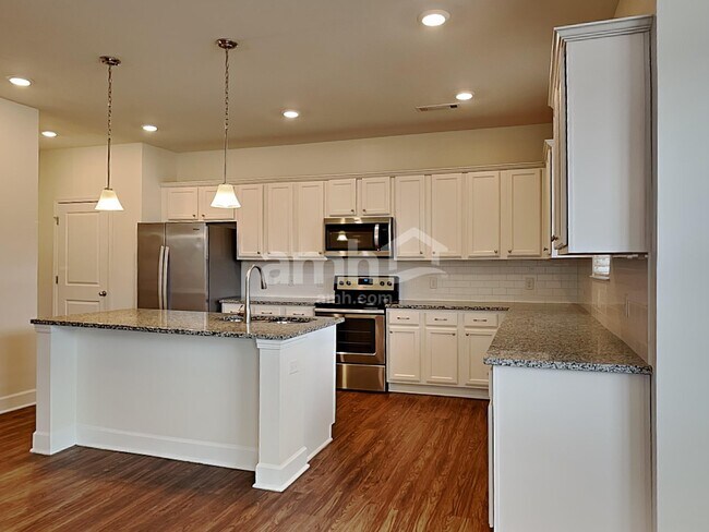 Foto del edificio - 5310 Lake Maxwell Dr