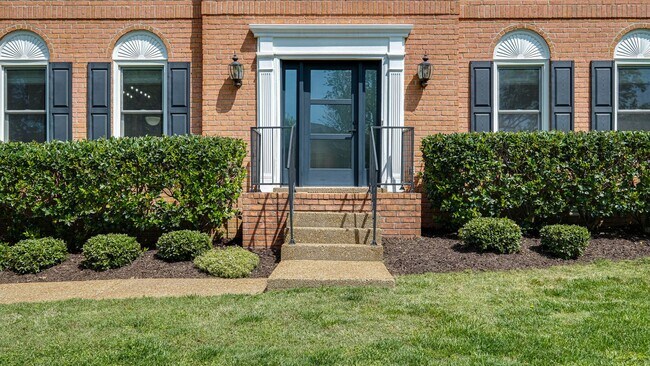Foto del edificio - Modern Remodeled 4 Bedroom Rental Home in Brentwood