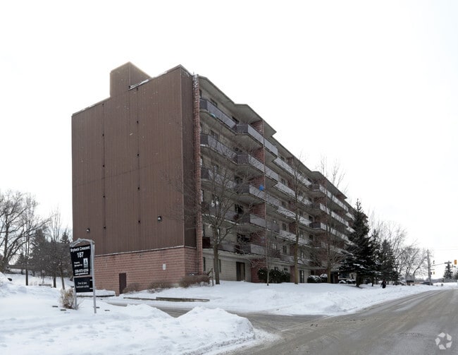 Building Photo - 187 Brybeck Cres