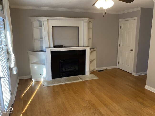 Building Photo - 1026 N New Jersey St