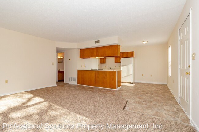 Building Photo - 161-161 Westside Dr
