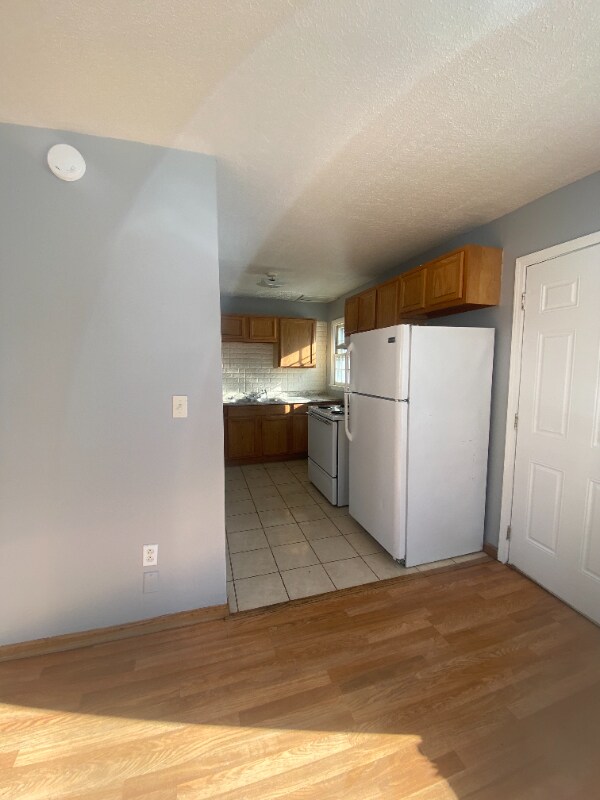 Foto del edificio - 14 N Ritchie Ave