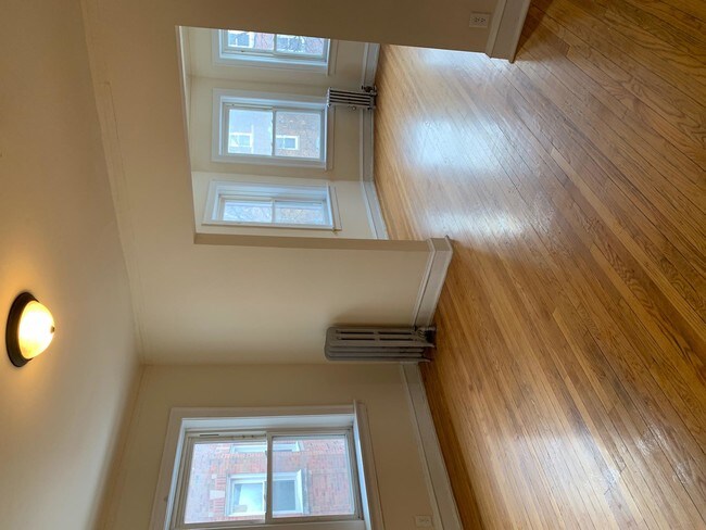 Building Photo - 1 bedroom in Chicago IL 60619