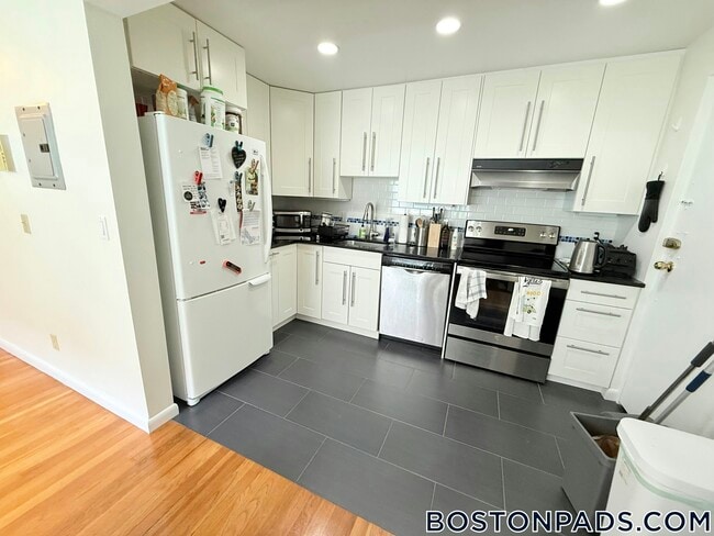 Foto del edificio - 135 Inman St