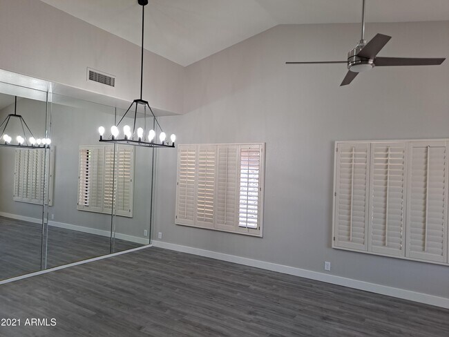 Foto del edificio - 9074 E Caribbean Ln