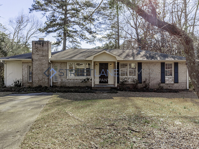 Building Photo - NOW OFFERING $250 OFF FIRST FULL MONTH IF ...